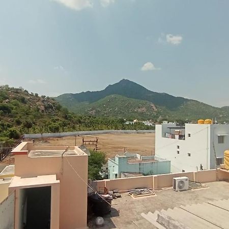 Tiruvannāmalai Thiru Arunai Guest House المظهر الخارجي الصورة