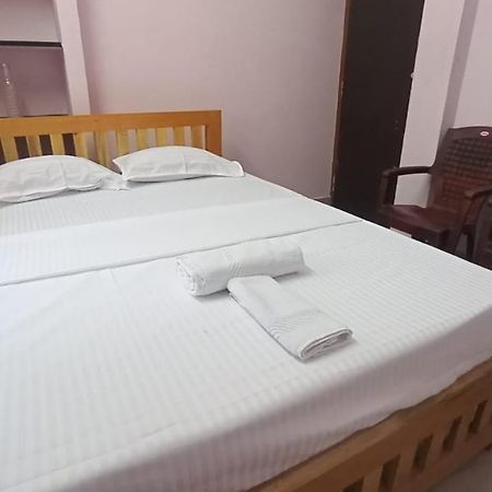 Tiruvannāmalai Thiru Arunai Guest House المظهر الخارجي الصورة