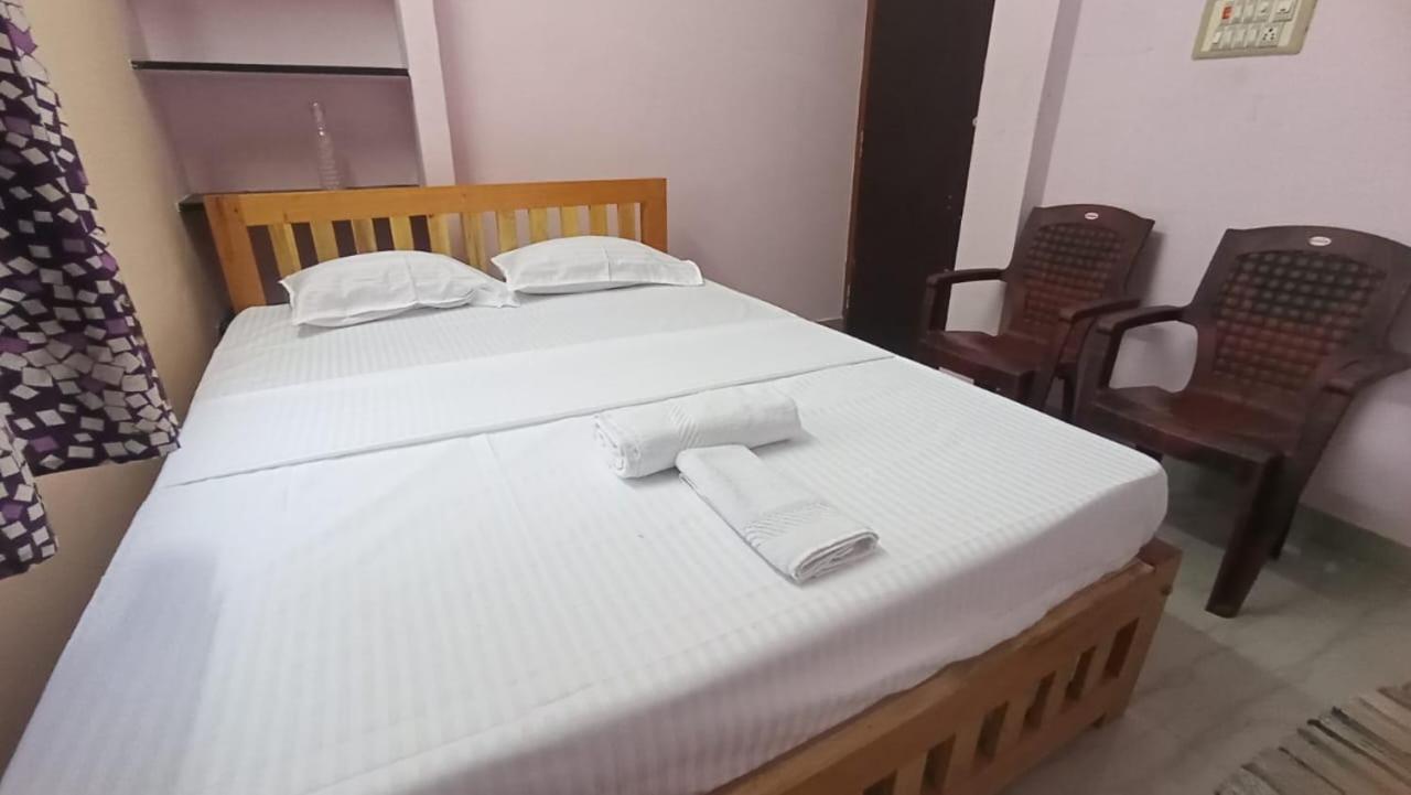 Tiruvannāmalai Thiru Arunai Guest House المظهر الخارجي الصورة